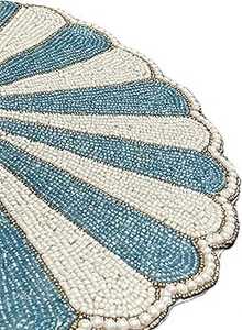 Mantel Individual de mesa redonda de 14 pulgadas hecho a mano, plateado y dorado con cuentas blancas, manteles y almohadillas con cuentas - Product Image 2