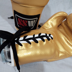 Meilleures ventes Gants de boxe en cuir Dernier design Professionnel 8oz 12oz Tailles Offre Spéciale PVC Matériel d'entraînement de gymnastique - Product Image 4