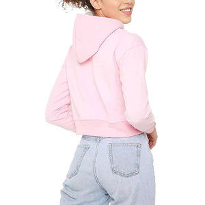 Hoodies courts pour femmes, style streetwear, en promotion, fabriqués avec des matériaux de haute qualité. - Product Image 5