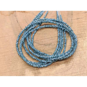 Perles de diamant brut naturel bleu 3 mm, taille brute, clarté VVS1, excellent/bon pour la fabrication de bijoux - Product Image 1