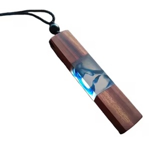 Bijoux artistiques bois et résine Design Unique vente en gros pendentif Type collier collier mode bijoux accessoires femmes - Product Image 1