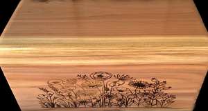 Urne funéraire en bois pour adultes, personnalisée avec des fleurs sauvages gravées, fournitures funéraires en bois pour les cendres humaines - Product Image 4