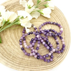 Pulsera de piedras preciosas de lepidolita de excelente calidad, joyería de cristal de lavanda para curación emocional y equilibrio espiritual a la venta - Product Image 4