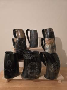 Chope en corne biologique polie de luxe, rustique, faite à la main, style viking, avec logo personnalisé pour la bière et le miel, durable, style floral - Product Image 3