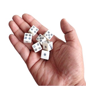 Dés en jade blanc de haute qualité, faits à la main, polis et écologiques, avec des motifs personnalisés, dés à points, pierre naturelle, grossiste - Product Image 6