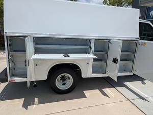 Listo para Enviar: Camioneta de Servicio FORD E-350 2025 Seminueva con 3 Años de Garantía, Plástico, Aluminio y Acero de Grado Industrial para Bricolaje - Product Image 4