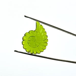 Turmalina Verde Natural Tallada en Forma de Concha de Nautilus, Piedra Preciosa de Turmalina Tallada en Concha, Cuentas para la Fabricación de Joyas por Mayorista - Product Image 3