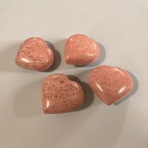 Corazones de Cristal de Tulita Rosa Natural Pulida Ecológica al por Mayor |   Piedra Curativa para el Amor, Energía Reiki y Decoración del Hogar - Product Image 1