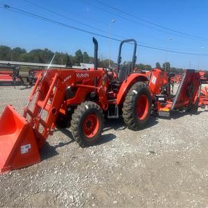 Pour tracteur à roues M7060 55HP 4WD avec boîte de vitesses et pompe à moteur à engrenages pour la préparation des champs agricoles - Product Image 2