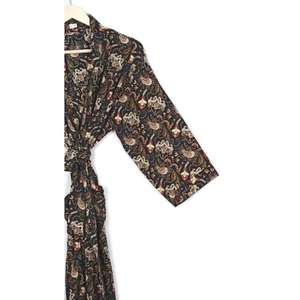 Kimono Vintage en soie pour femmes Robe de chambre indienne recyclée ethnique Patchwork vêtements de nuit vêtements de plage pour ensemble de vêtements de nuit d'été - Product Image 2