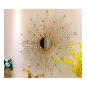 Espejos de pared de metal de hierro de diseño más nuevo utilizados para sala de estar y habitación de invitados espejos de pared decorativos de tamaño personalizado - Product Image 3