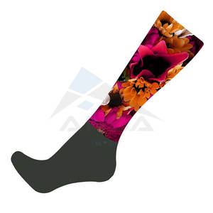 Chaussettes hautes nouveau design avec logo équestre personnalisé Chaussettes d'équitation respirantes de qualité supérieure pour femmes et hommes Sports durables - Product Image 6