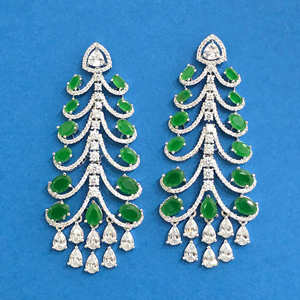 Vente en gros Fashion Dangle Classic CZ Boucles d'oreilles avec plaqué rhodium Article de vente le plus populaire - Product Image 2