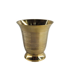 Top vente martelé en laiton métal verre décoration de Table Design moderne nouveauté pour la fête à boire - Product Image 1