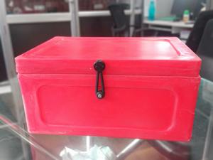 Glacière en plastique rotomoulé de 10 L, glacière isolée de qualité supérieure avec matériau recyclable pour la pêche et les aventures en plein air - Product Image 6