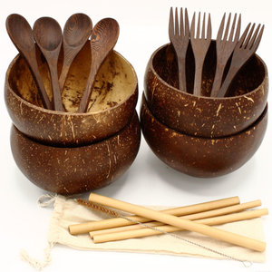 Cuenco artesanal de cáscara de coco hecho a mano para decoración de mesa y hogar bohemio - Product Image 1