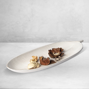 Plateau en bois de haute qualité en forme de feuille, accessoires de cuisine, plateau de service en bois à prix abordable - Product Image 6