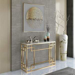 Console dorée Art déco avec motifs géométriques uniques. Élégant et chic. Disponible à prix de gros ! - Product Image 4