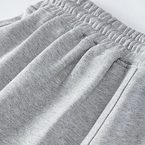 กางเกงขาสั้นวอร์มผู้ชายสไตล์สตรีทแฟชั่น ปรับแต่งได้ตามต้องการ ขายส่ง แห้งเร็ว ระบายอากาศดี เป็นมิตรกับสิ่งแวดล้อม เหมาะสำหรับออกกำลังกาย วิ่ง และเล่นกีฬา - Product Image 5