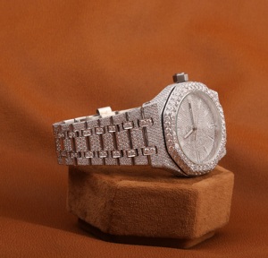 Lujoso reloj personalizado de acero inoxidable para hombre, Diamante de moissanita helado completo, esfera De fecha clásica, pantalla analógica, cristal, moda elegante - Product Image 4