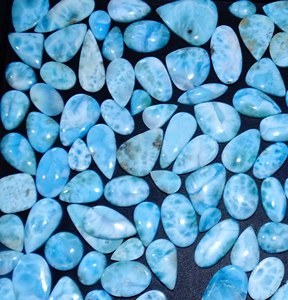 Cabochons de Larimar naturel couleur bleue pierres précieuses en vrac pierres de Larimar pour la fabrication de bijoux à prix de gros de l'Inde - Product Image 4