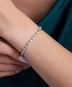 Pulsera Hecha a Mano de Diamantes Corte Princesa en Oro Rosa Sólido Natural Moissanite Regalo de Boda y Compromiso Estilo Marquesa - Product Image 1