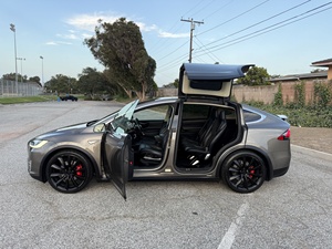 Buena Oferta para Tesla Model X Long Range Plus 2020, Listo para Enviar - Product Image 5