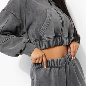 Design personnalisé délavé à l'acide survêtement pour femmes haut nouveau survêtement court grande taille avec hauts courts en gros 100% coton joggers - Product Image 3