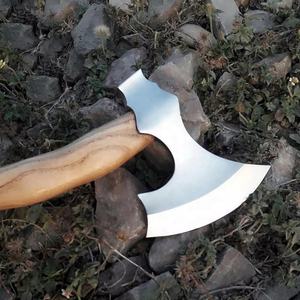 Hache Viking artisanale en acier industriel à haute teneur en carbone, avec fourreau en cuir, manche en acier, longueur 400 mm, multi-usages - Product Image 1