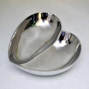 Plateaux décoratifs en métal pour fruits secs Design de feuilles en aluminium Décoration de feuilles de designer classique Table Ware Dessert et Date Bowl - Product Image 5