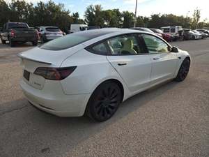 Fresh White 2023 Tesla Model 3 Performance AWD con ruedas de aleación Asientos de cuero Sistema de navegación Arranque remoto Android Auto - Product Image 2