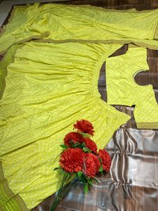 Lehenga choli-ropa de boda para novia, seda crepé con codificación y trabajo de secuencia, Color amarillo especial, Haldi, hermoso, venta al por mayor - Product Image 6