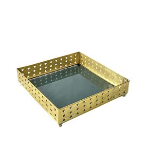 Plateau en laiton de style antique moderne de forme ovale carrée avec socle en miroir Plateau de service de décoration de maison de luxe fait à la main Meilleurs prix en Inde - Product Image 3