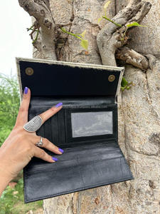 Nouveaux vrais cheveux faits à la main sur cacher portefeuilles pour femmes portefeuille mince à deux volets en cuir Snap fourrure pochette sac à main vraie vache cacher fourrure sac à main portefeuille - Product Image 6