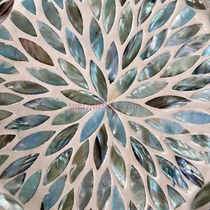 Plato de Presentación Ecológico de Lujo con Diseño de Concha Azul y Núcleo de Bambú con Madreperla para Decoración de Mesa de Boda Sostenible, Hecho en Vietnam - Product Image 3