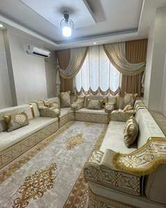 Muebles de Majlis árabes tradicionales modernos para sala de estar personalizables y entrega gratuita en todo el mundo para el hogar o el apartamento - Product Image 2