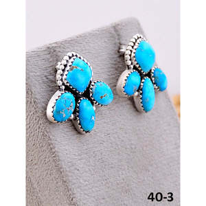 Boucles d'oreilles clous artisanales en argent sterling et turquoise, motif fleur, serties clos, pour cadeau, style Southwest - Product Image 3