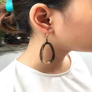 Boucles d'oreilles Femme Fille Bijoux Boucles d'oreilles Corne de Bœuf d'Afrique du Sud Bijoux avec Natural BY CRESCENT CRAFTS - Product Image 3