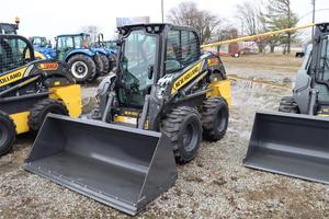 Demasiado bueno para el trabajo L320 Skid Steer con los mejores cargadores de fuerza inigualables Oferta única para los componentes del núcleo de la bomba de cojinete del motor - Product Image 6