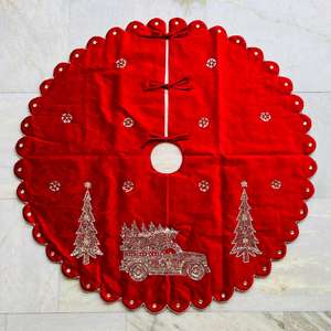 Falda de árbol de Navidad de tela Premium con diseño moderno y elegante, ideal para casas elegantes y presentaciones elegantes de árboles de vacaciones - Product Image 1