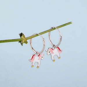 Boucles d'oreilles licorne Silver Sweetie Belle pour enfants de 4 à 12 ans, design léger et confortable - Product Image 2