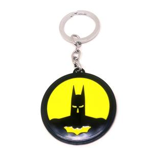 Proveedor a granel Moda de lujo Tendencia Llavero de metal Fútbol Retro Dibujos animados Rectángulo Fabricante - Product Image 4