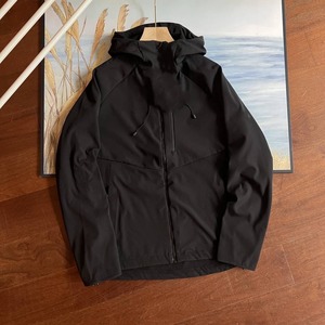 Oem design de logo personnalisé pur coton couleur unie 2024 manteau à capuche de niveau intermédiaire pour hommes dans un style urbain 70577 pour veste pour hommes - Product Image 2