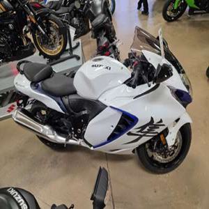 สินค้าราคาประหยัด ปี 2025-2026 รถมอเตอร์ไซค์ซูซูกิ ฮายาบูซ่า GSX1300R 1340 ซีซี จัดส่งทั่วประเทศ พร้อมส่ง - Product Image 1