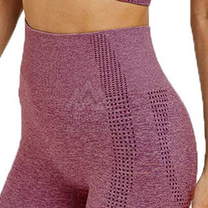 ชุดโยคะสำหรับผู้หญิงชุดเล่นโยคะเข้ายิมดีไซน์ระดับพรีเมียม - Product Image 3