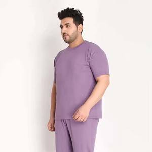 T-shirt et short en coton léger pour hommes Ensemble de vêtements d'été respirant deux pièces pour un usage quotidien décontracté Unisexe - Product Image 2