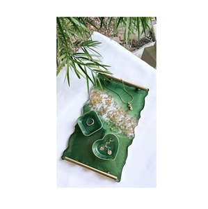 Bandejas de Resina para Almacenamiento de Perfumes y Cosméticos con Diseño de Plantas, Artesanía en Metal, Mejora la Decoración del Tocador, Opciones de Estilo Lujoso - Product Image 6