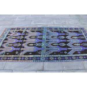 Alfombra Vintage de 3.9x8 pies, Alfombra Turca Azul con Diseño Floral de Lana - Product Image 4