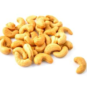 Anacardos naturales cultivados orgánicamente Un refrigerio saludable, sabroso y rico en energía que combina un sabor cremoso - Product Image 1