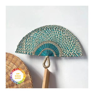 Ventilador de algas marinas artesanal vietnamita y ventilador de Palma decorativo-Suministro a granel para tiendas de exportación y eventos ecológicos - Product Image 4